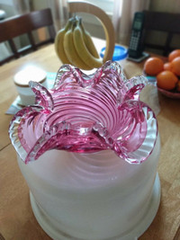 Chalet Art Glass Bowl Cranberry Swirl Ruffled Canada Mid Century