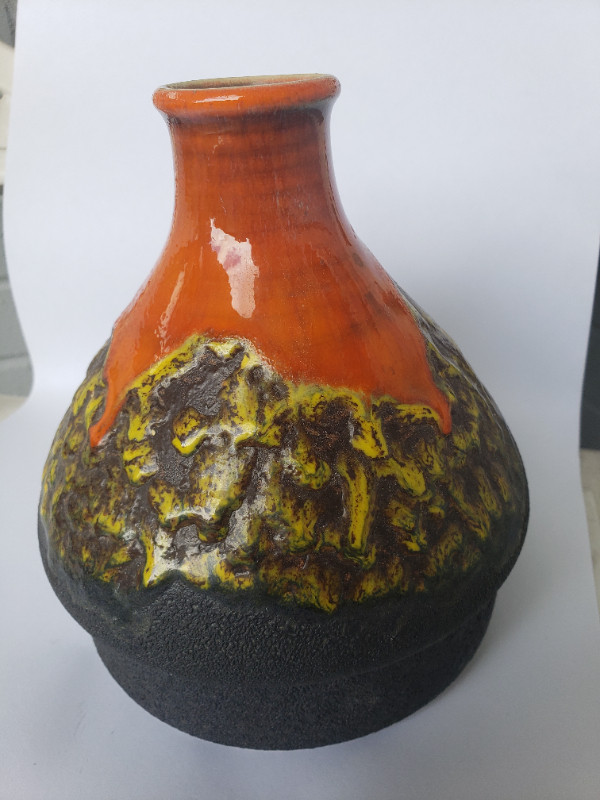 GERMAN FAT LAVA VASE••$50 See All Items in Arts & Collectibles in City of Toronto - Image 2