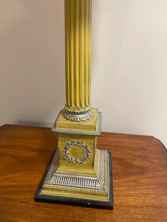 Traditional Lamps in Indoor Lighting & Fans in Ottawa - Image 3