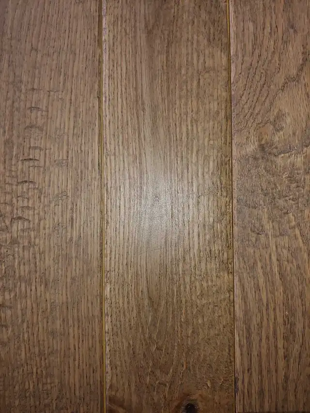 Red oak solid hardwood flooring