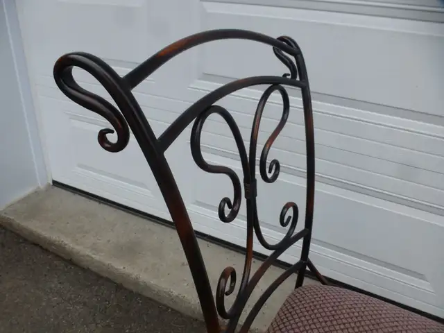 Chaises de cuisine / Dining chairs in Dining Tables & Sets in Laval / North Shore - Image 7