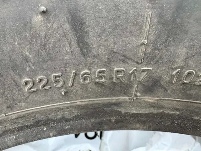 Goodrich Winter T/A KSI, 225/65R17 in Tires & Rims in Québec City - Image 2