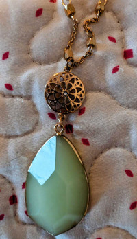 Pendant necklace