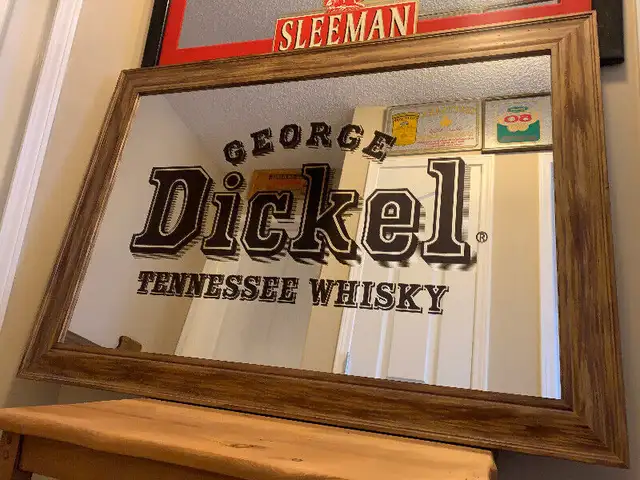 Vintage GeorgeDickel Tennessee Whisky mirror ExcellentCondition in Arts & Collectibles in Calgary - Image 6