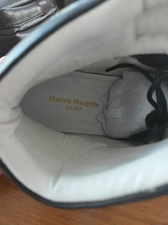 maison Margiela shoes  in Men's in Laval / North Shore - Image 5
