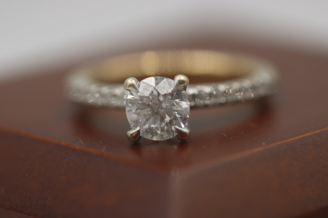 14 KT Yelow and White Gold Engagement Ring. Jewerly (#I-4867) in Jewellery & Watches in City of Halifax - Image 4