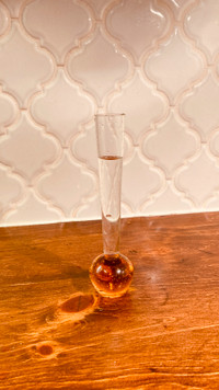 Vase en verre soufflé -  18cm de haut