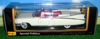 Cadillac / Diecast / Neuf