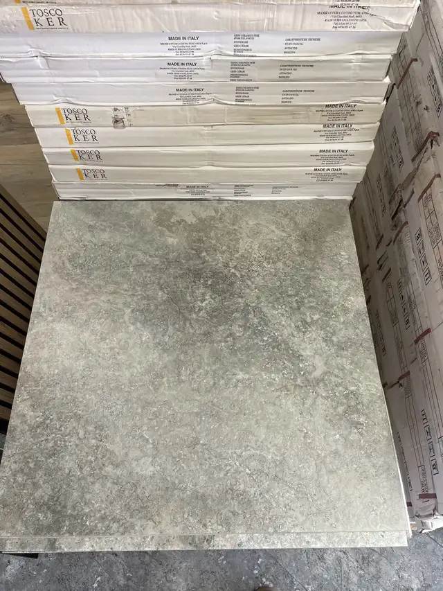 Tile Italy 24"x24 in Floors & Walls in Mississauga / Peel Region - Image 2