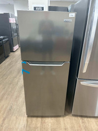 Frigidaire 24'' Boite Ouverte Stainless - 839.99$ taxes in