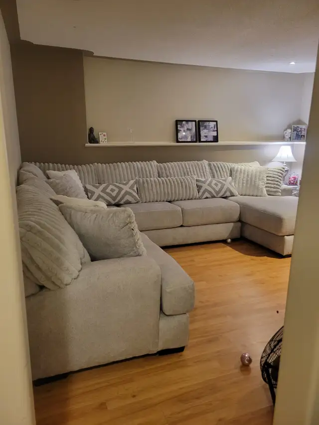 Brand New Sectional need gone asap  price is negotiable in Couches & Futons in Dartmouth - Image 4