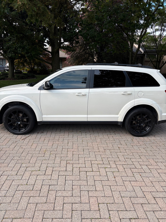 2016 dodge journey | 7 seater | V6 in Cars & Trucks in Windsor Region - Image 3