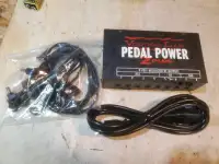 Voodoo Lab Pedal Power 2 Plus power supply avec les fils