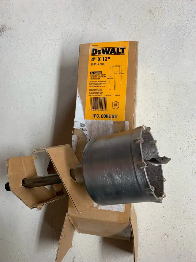 Dewalt core bit in Power Tools in Oshawa / Durham Region - Image 2