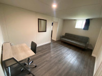 Private Room for Rent-Shared Commons Areas Located Near Airport
