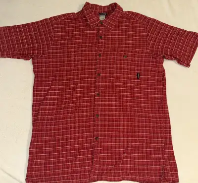 Patagonia Organic Cotton Button Down Shirt Sleeve Shirt - Medium, View more