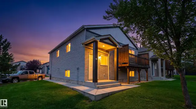 Leduc 2-Bed Condo with 2 Parking Stalls