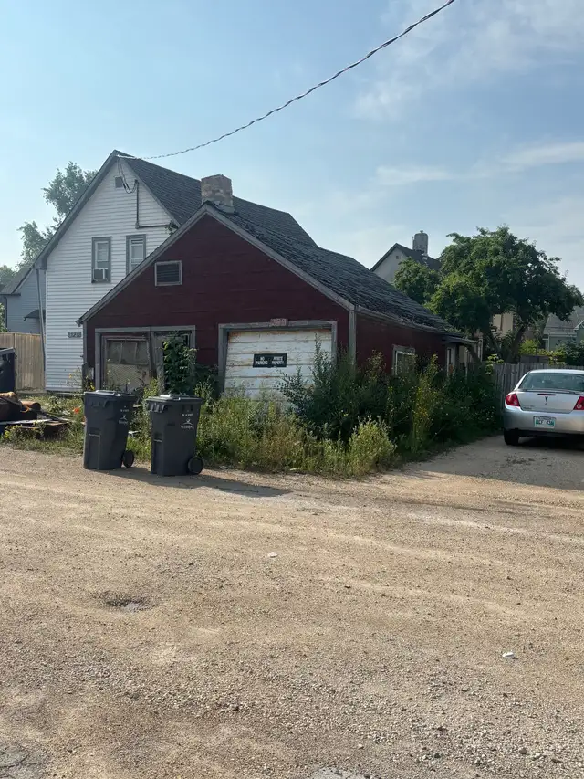 Garage Demolition – Safe, Fast & Professional63860080341505122