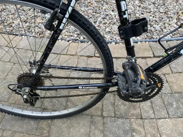 vélo Nevada crosstech in Cruiser, Commuter & Hybrid in Laurentides - Image 4