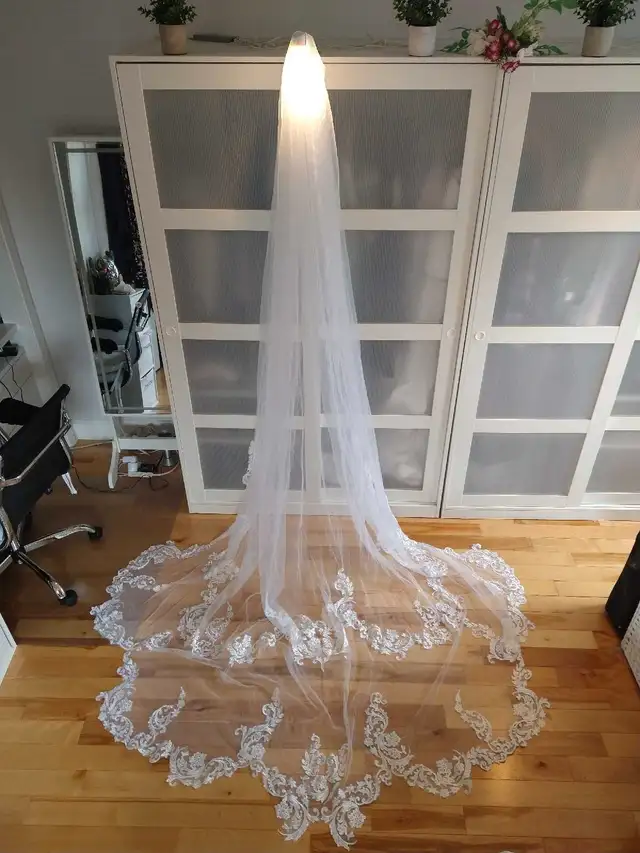 NEW - Cathedral Wedding Veil - Double Petal Scalloped Lace Edge63804732251779121