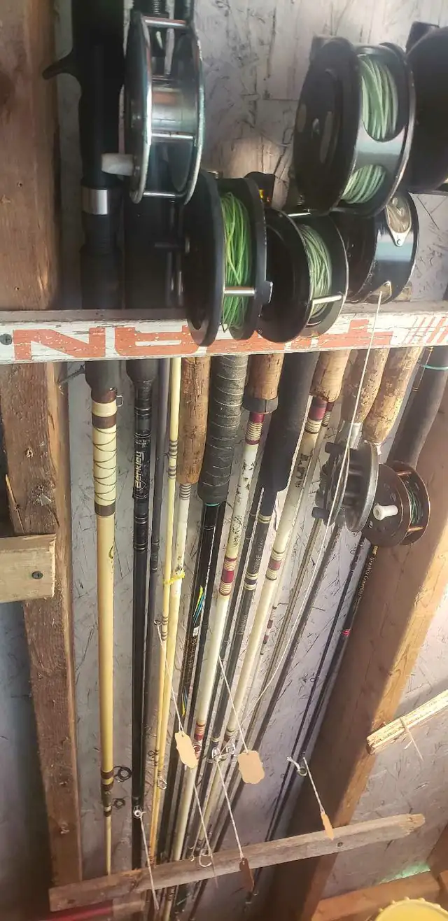 Choice fishing rod baitcaster TROLLING  spinning  CASTER fly in Fishing, Camping & Outdoors in Ottawa - Image 9