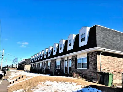 Spacious 3 bedroom 2 bathroom townhouse in Cornwall. Main floor includes living room, kitchen, 2 pie...