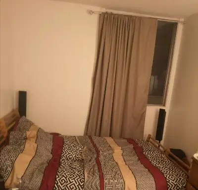 room for rent for quiet and clean student in 180 lees ave. Rent include internet. hydro cost usually...