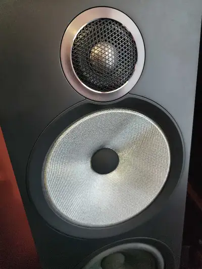 Bowers & Wilkins 603 S3 (2024), View more