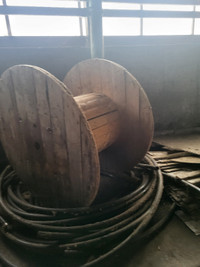 Wood spool