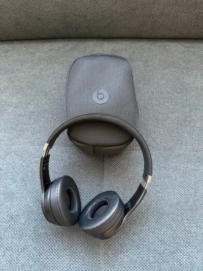 Great condition black Beats Solo 4 wireless headphones with case, View more