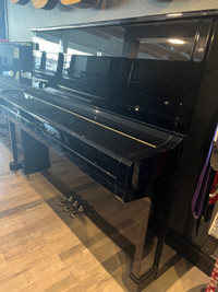 Yamaha piano u1