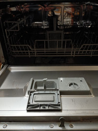 Tabletop dishwasher