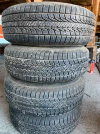 4 pneus d'été 215/65R15 et 4  pneus d'été avec jantes 215/70R15