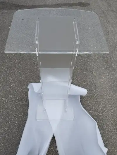 Brand new transparent (clear) Acrylic Podium. Great for rentals. house of worship. speech. corporate...