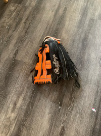 Black and orange softball/baseball glove 