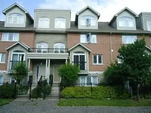 One master bedroom and three large bedrooms located in downtown Galt, Cambridge are available for re...