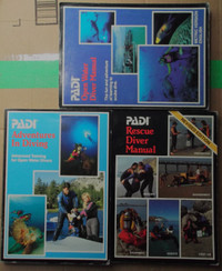Diver professional manuals ( 3 ) by PADI, 2 Divers magazines