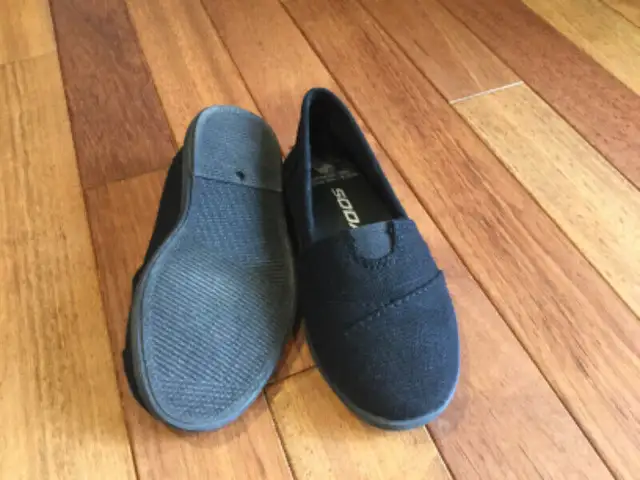 Toddler size 7 shoes - BRAND NEW in Clothing - 2T in Calgary - Image 3