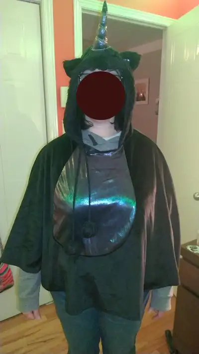 costume Halloween-Poncho- licorne (déguisement)-unicorn poncho, View more