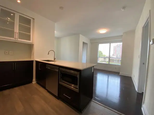 2 Beds 2 Baths 2Parking - Condo apartment(EV charging station) in Long Term Rentals in City of Toronto - Image 7