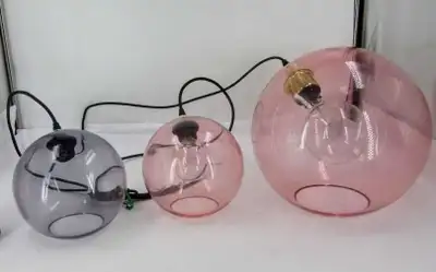 Lumières en Verre Suspendus Duo Hanging Glass Lights, View more
