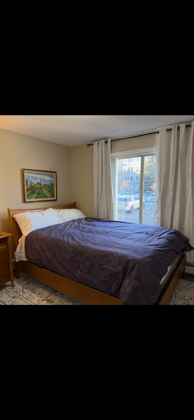 Solid wood QUEEN bed, 2 night stands, split boxspring, +mattress, View more