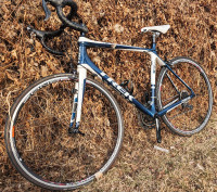 2012 Trek Madone 3.1 Full Carbon with upgraded Saddle and Wheels