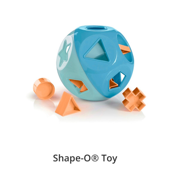 Tupperware Classic Shape-O Toy in Toys in Stratford