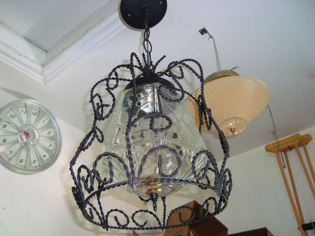 RETRO 1960's HANGING LIGHT NEVER USED in Arts & Collectibles in Norfolk County - Image 2