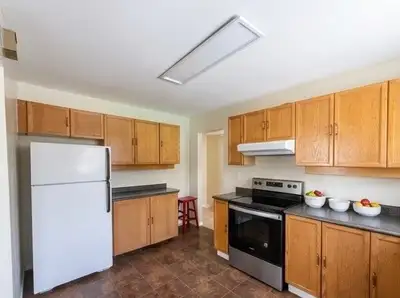 Merivale Mall –Male Only - 5 bedrooms – Oct 2026 – Near Algonquin / Carleton Looking to rent the roo...