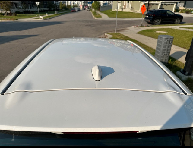 Toyota Corolla hatchback in Cars & Trucks in Ottawa - Image 4