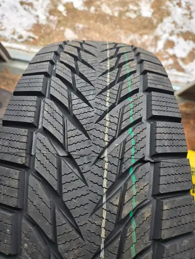 No rims DOT 3324