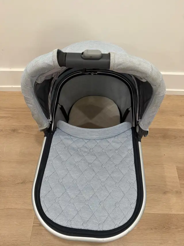 Uppa Baby Vista for sale in Strollers, Carriers & Car Seats in Guelph - Image 5