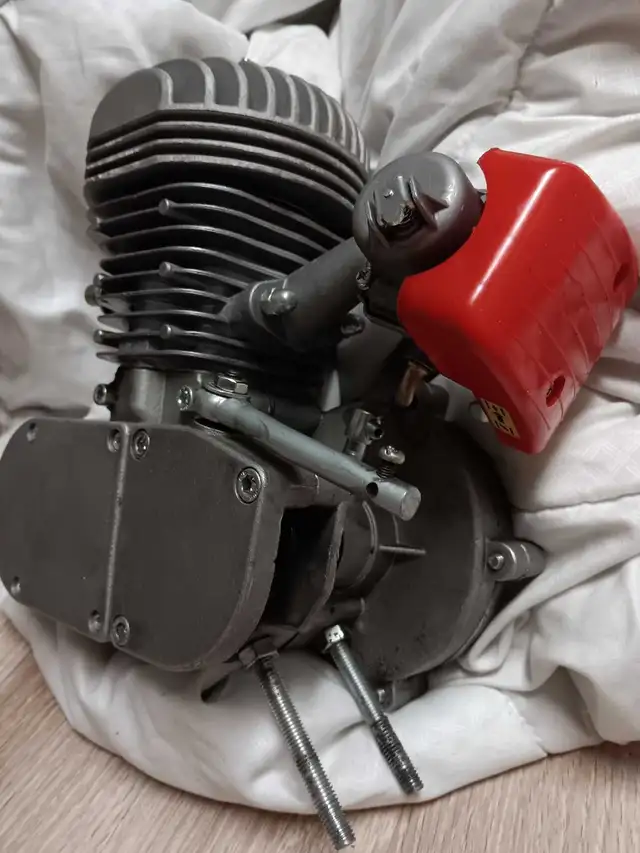 Motor four bike in Motorcycle Parts & Accessories in Edmonton - Image 4